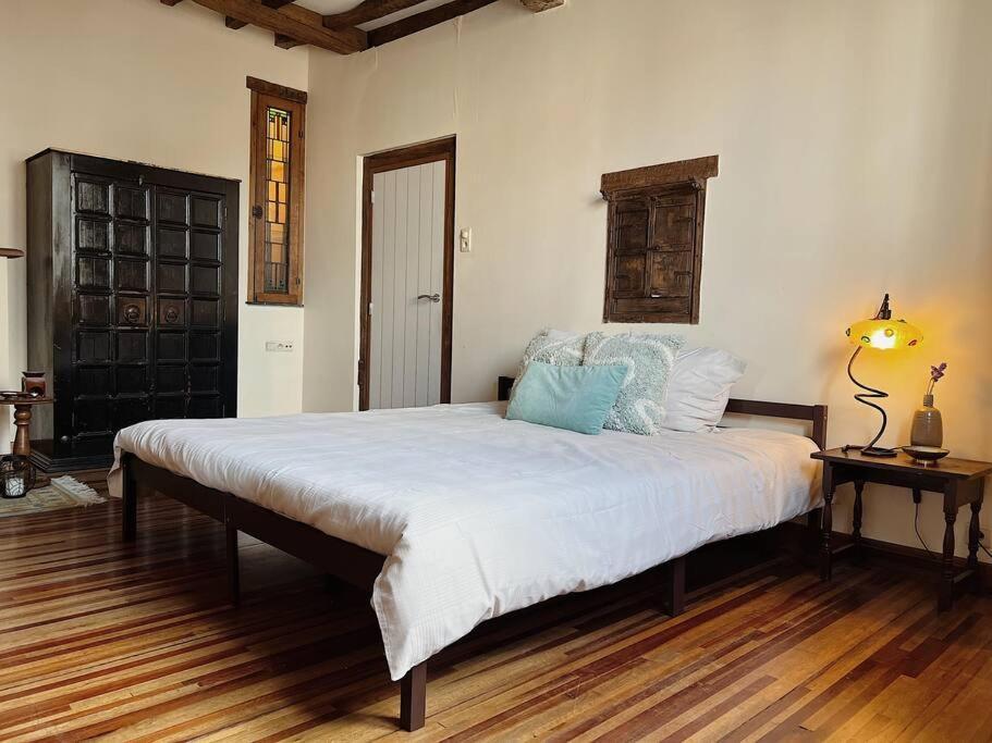 Romantic Unesco Medieval House In The Center Appartement Gand